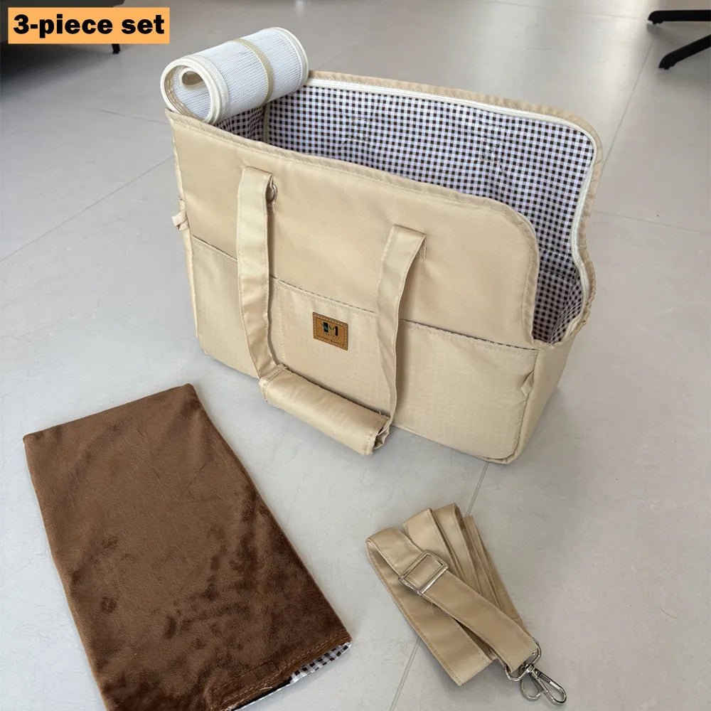 Siège Auto et Booster pour Chien et Chat : Sécurité et Confort en Voyage